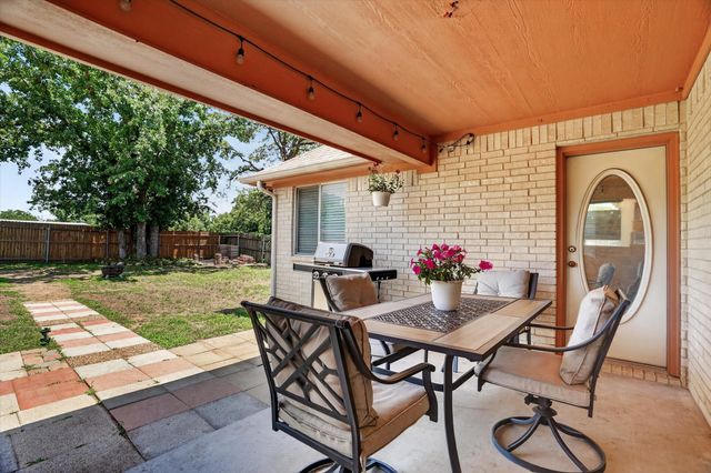 1801 Rayna Drive, Weatherford, TX 76086