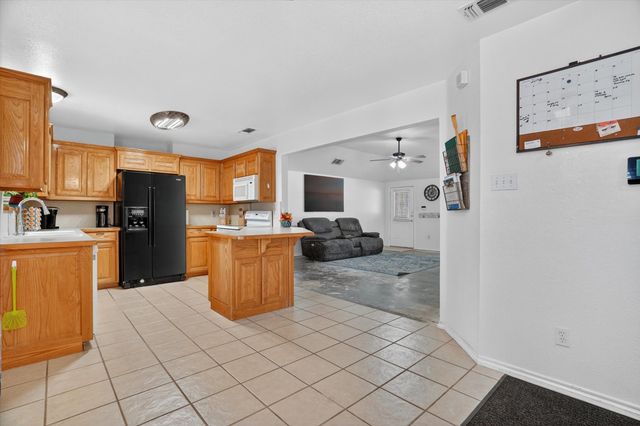 1801 Rayna Drive, Weatherford, TX 76086