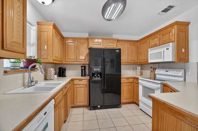 1801 Rayna Drive, Weatherford, TX 76086