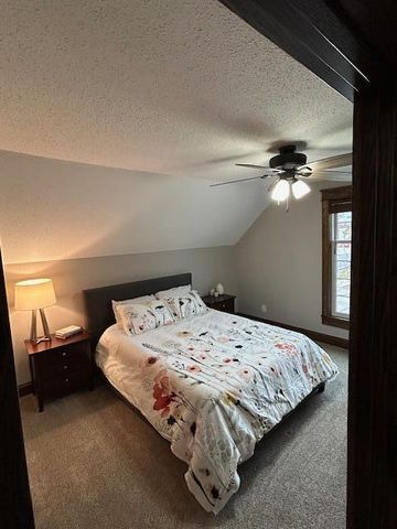 110 4th Street SW, Plainview, MN 55964