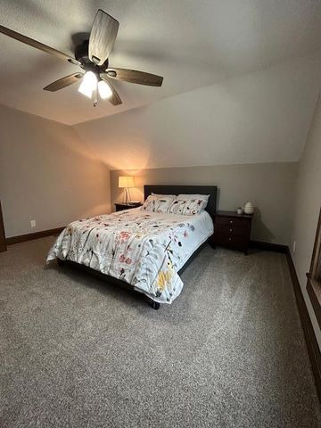 110 4th Street SW, Plainview, MN 55964