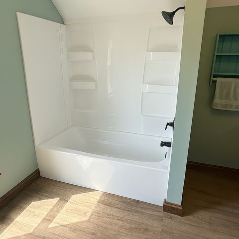 110 4th Street SW, Plainview, MN 55964