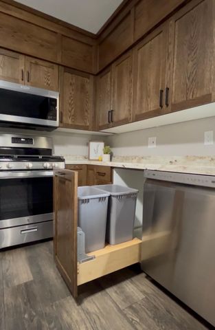 110 4th Street SW, Plainview, MN 55964