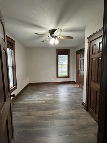 110 4th Street SW, Plainview, MN 55964