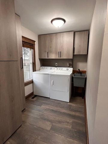 110 4th Street SW, Plainview, MN 55964