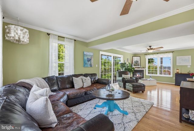 233 CIRCLE RD, Pasadena, MD 21122