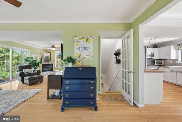 233 CIRCLE RD, Pasadena, MD 21122