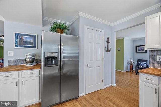 233 CIRCLE RD, Pasadena, MD 21122