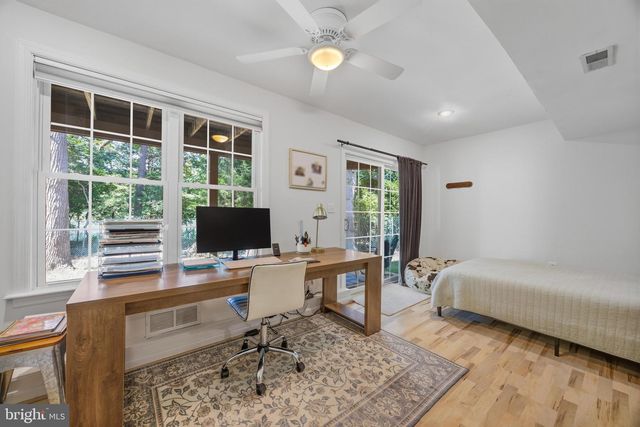 233 CIRCLE RD, Pasadena, MD 21122