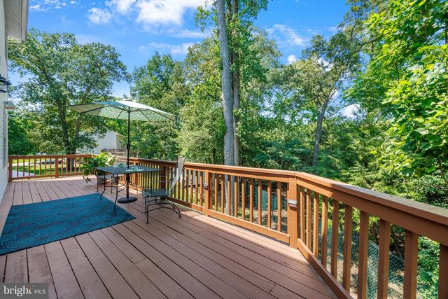 233 CIRCLE RD, Pasadena, MD 21122