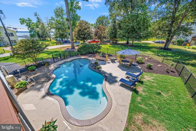 233 CIRCLE RD, Pasadena, MD 21122