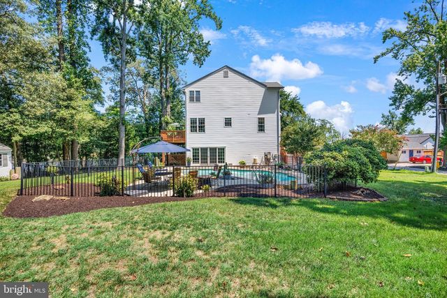 233 CIRCLE RD, Pasadena, MD 21122