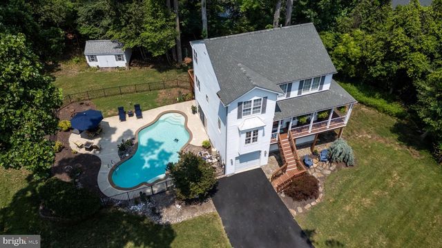 233 CIRCLE RD, Pasadena, MD 21122