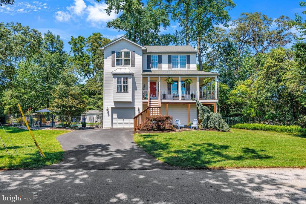 233 CIRCLE RD, Pasadena, MD 21122