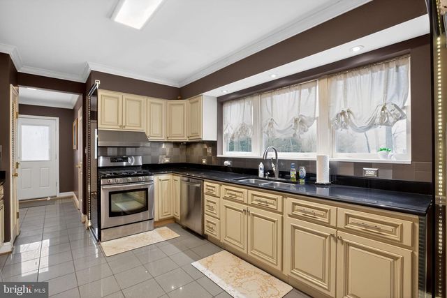 6605 ELLENWOOD DR, La Plata, MD 20646