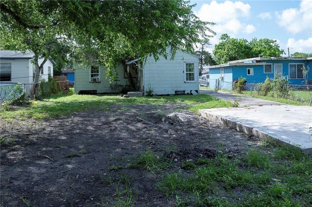 4937 Cosner Dr, Corpus Christi, TX 78415