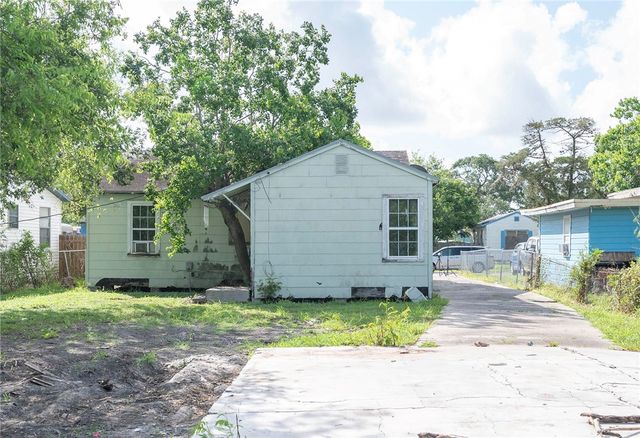 4937 Cosner Dr, Corpus Christi, TX 78415