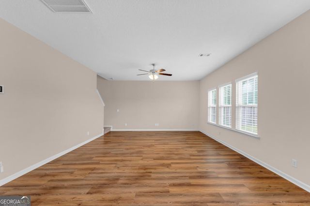 139 W W Winn Avenue, Hinesville, GA 31313