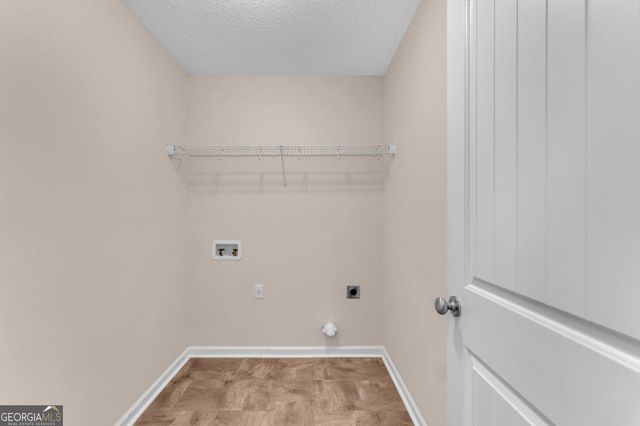 139 W W Winn Avenue, Hinesville, GA 31313