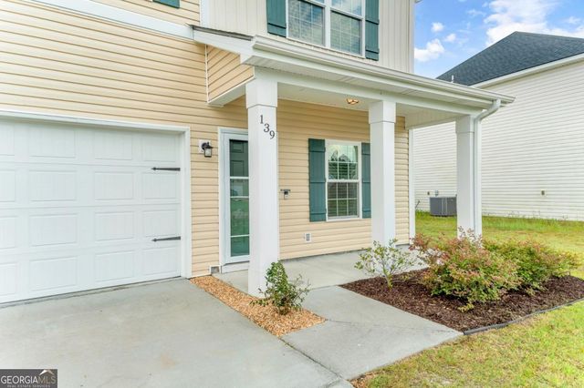 139 W W Winn Avenue, Hinesville, GA 31313