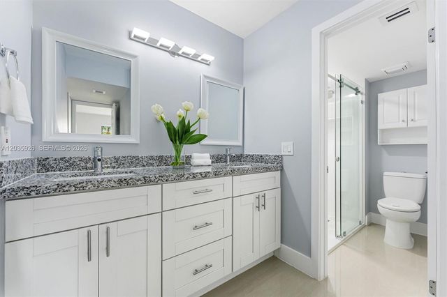 16451 Blatt Blvd 201, Weston, FL 33326