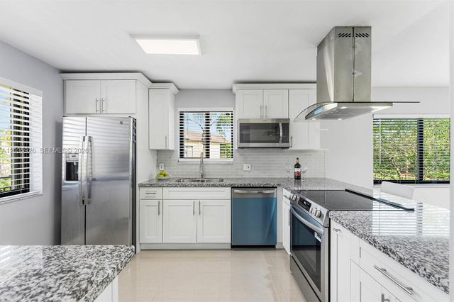 16451 Blatt Blvd 201, Weston, FL 33326