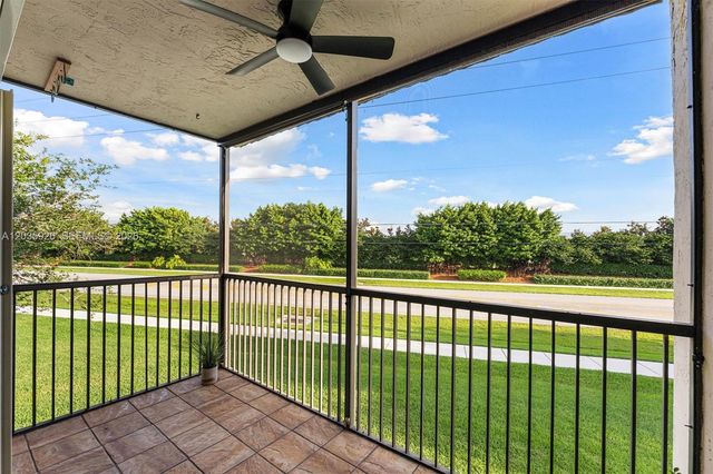 16451 Blatt Blvd 201, Weston, FL 33326