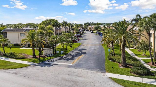 16451 Blatt Blvd 201, Weston, FL 33326