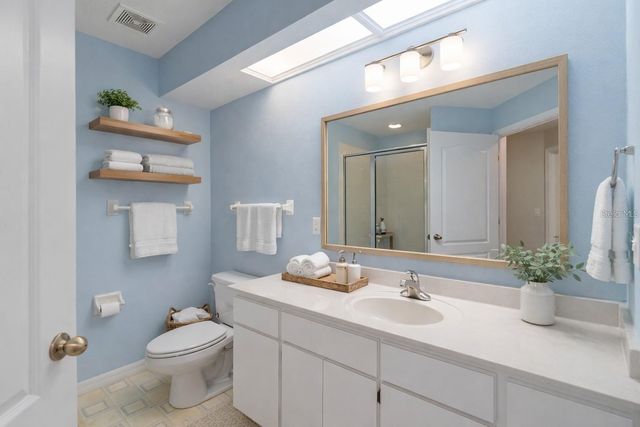 6741 NORTHLAKE DRIVE, Zephyrhills, FL 33542