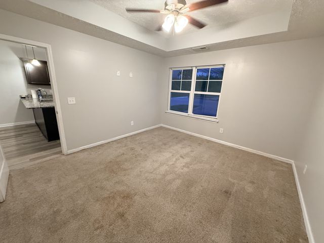 400 Rick McCormick Dr, La Vergne, TN 37086