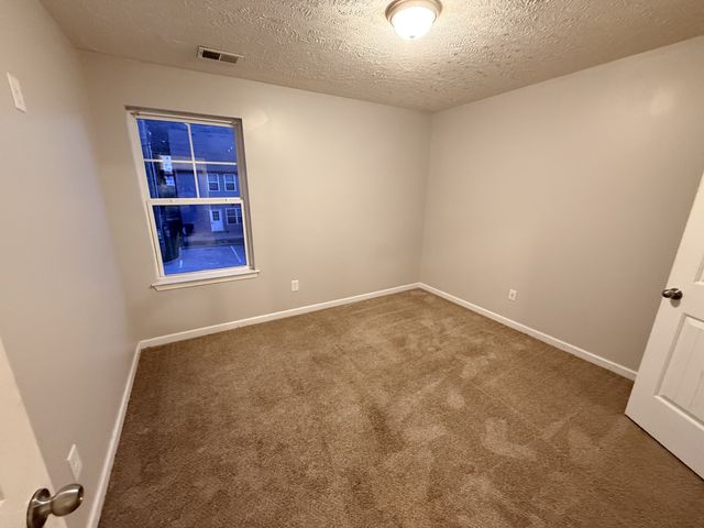 400 Rick McCormick Dr, La Vergne, TN 37086