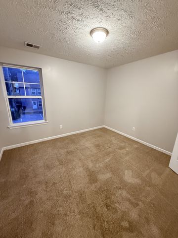 400 Rick McCormick Dr, La Vergne, TN 37086