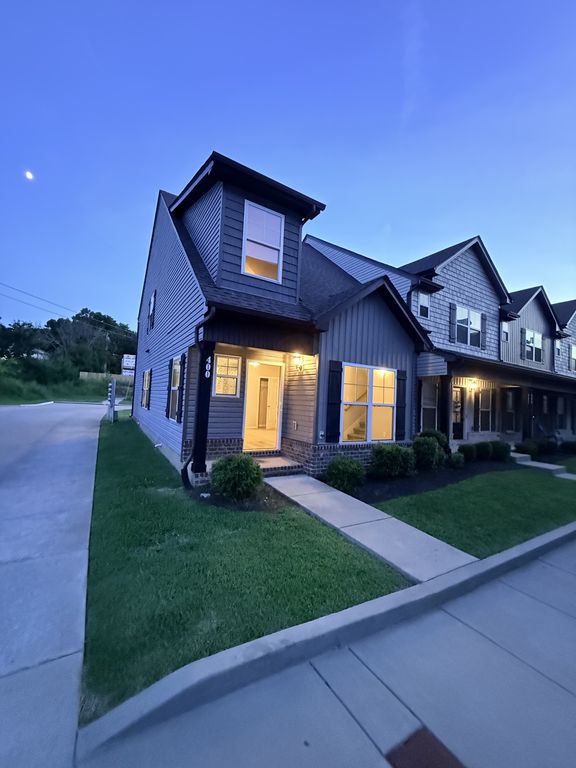 400 Rick McCormick Dr, La Vergne, TN 37086
