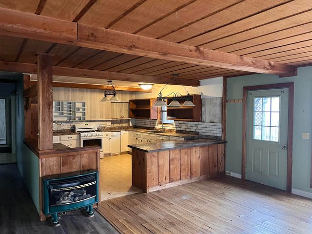 412 N Park St, Heber Springs, AR 72543