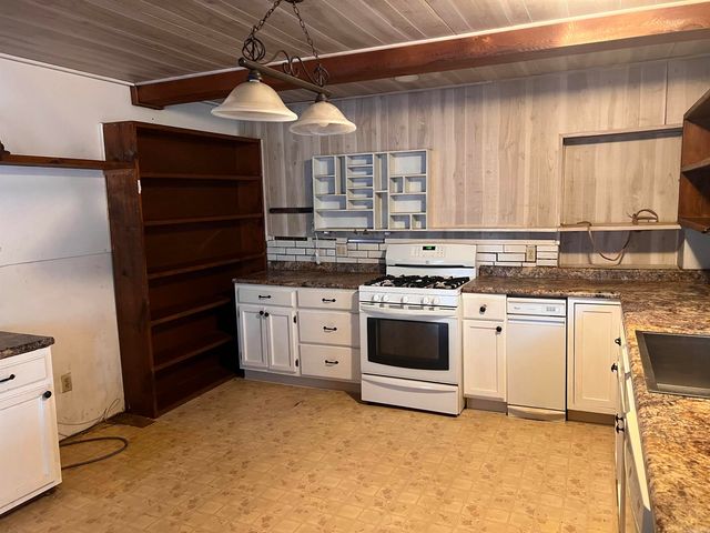 412 N Park St, Heber Springs, AR 72543