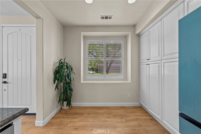 28354 Santa Rosa Lane, Saugus, CA 91350