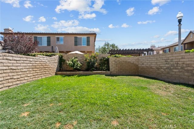 28354 Santa Rosa Lane, Saugus, CA 91350