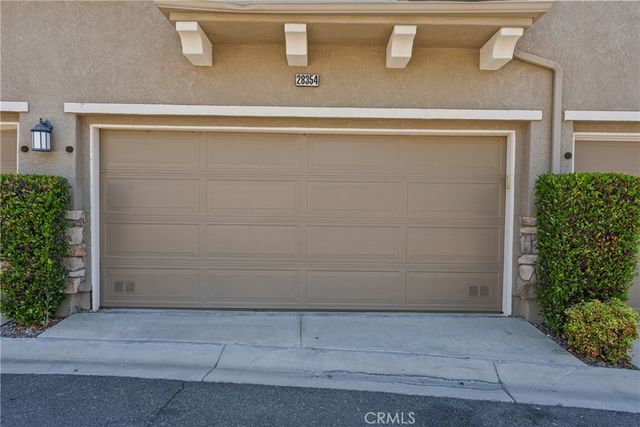 28354 Santa Rosa Lane, Saugus, CA 91350