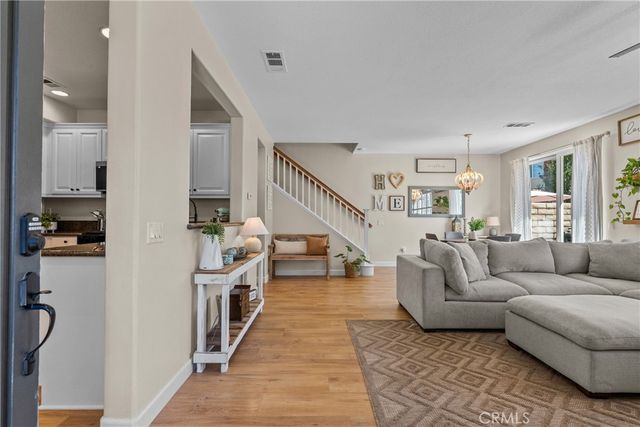 28354 Santa Rosa Lane, Saugus, CA 91350