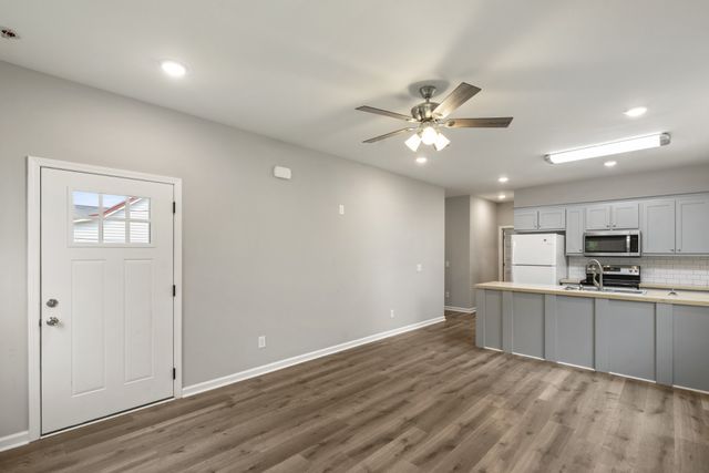 420 Durrett St, Springfield, TN 37172