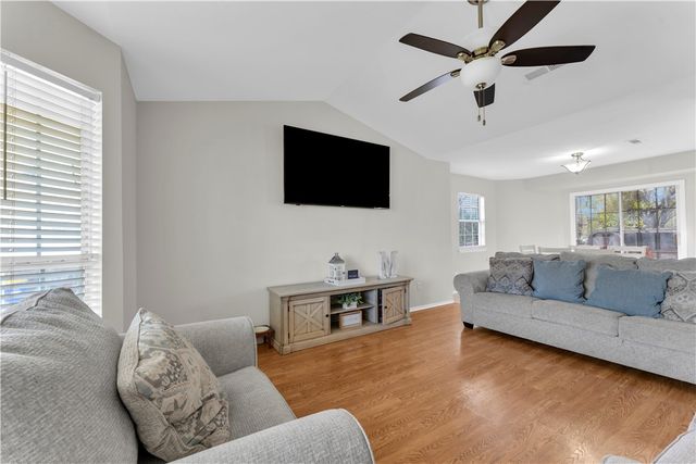 511 Del Circle, Lowell, AR 72745