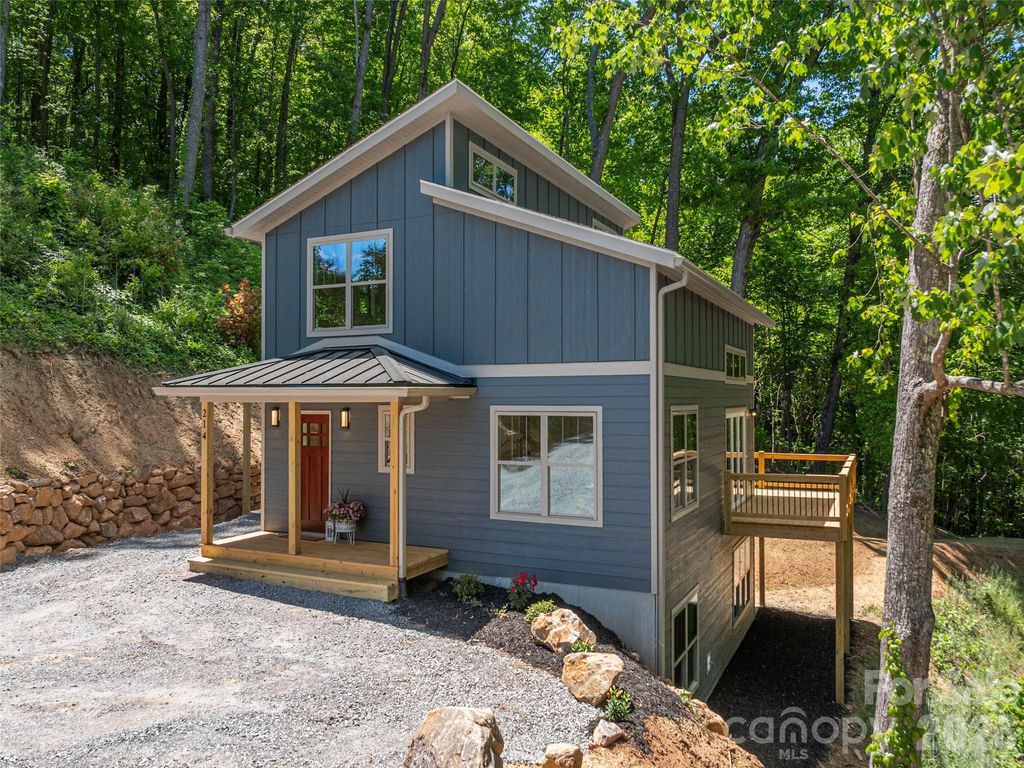 214 Aster Ridge Drive, Waynesville, NC 28786