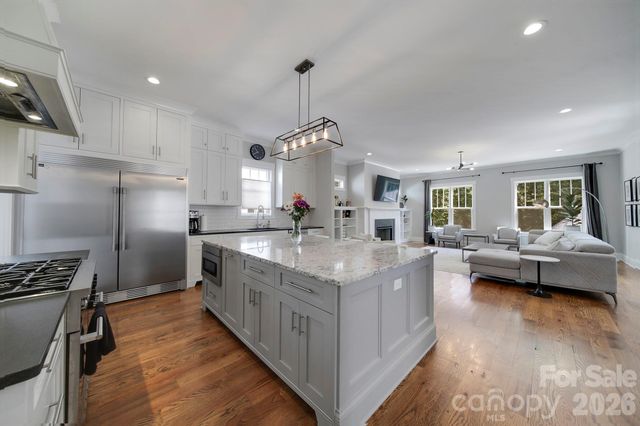 3015 Commonwealth Avenue, Charlotte, NC 28205