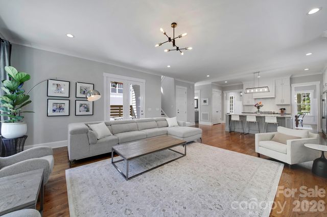 3015 Commonwealth Avenue, Charlotte, NC 28205