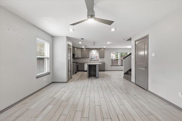 1804 Glenmore Avenue, Fort Worth, TX 76102