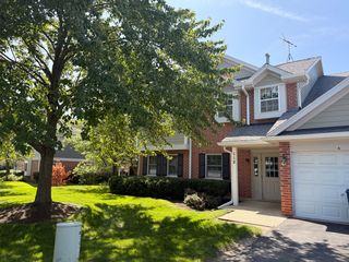 112 S Pembroke Drive 2, Schaumburg, IL 60193