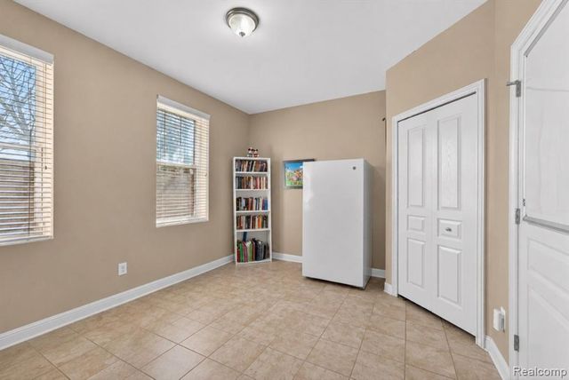 11693 Squiers Boulevard, Utica, MI 48315