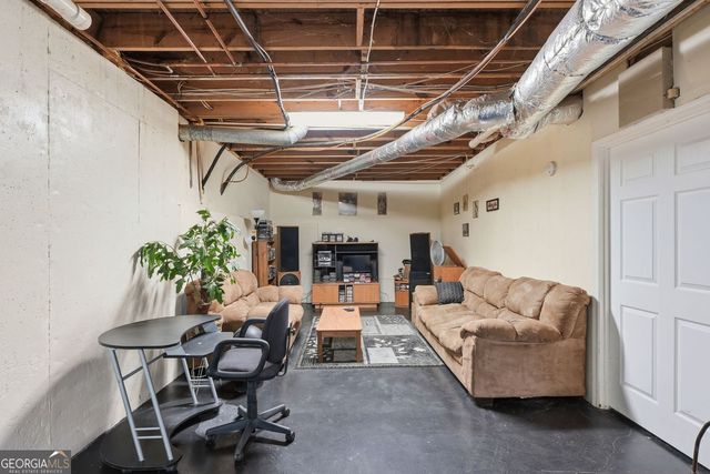 2940 Summit Drive, Jonesboro, GA 30236