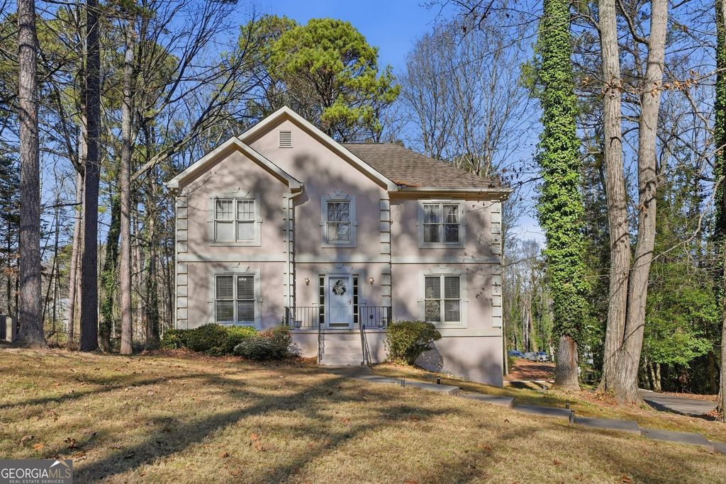 2940 Summit Drive, Jonesboro, GA 30236