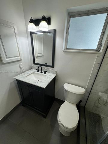 2840 Taylor St 28, Hollywood, FL 33020